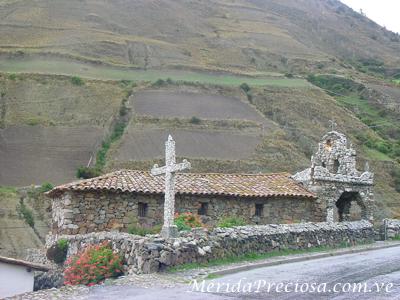 Capilla de Piedra de Juan Felix Sanchez