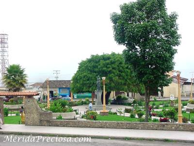 Plaza Bolivar de Santo Domingo, Merida