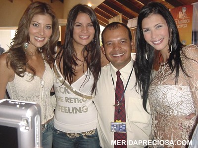 Jairo Orozco y las Chicas Pilsen Patricia, Zoraya y Aura