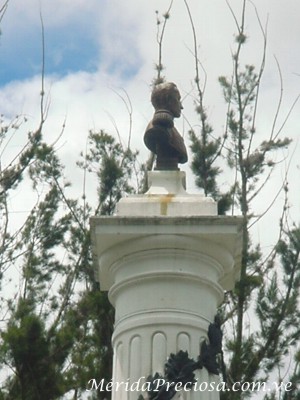 Monumento de la Columna. Primer Monumento al Libertador, Simn Bolvar